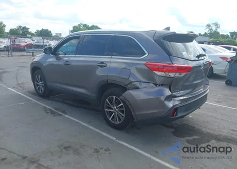 2019 Toyota Highlander Xle z USA, uszkodzony, nr VIN 5TDKZRFHXKS316330